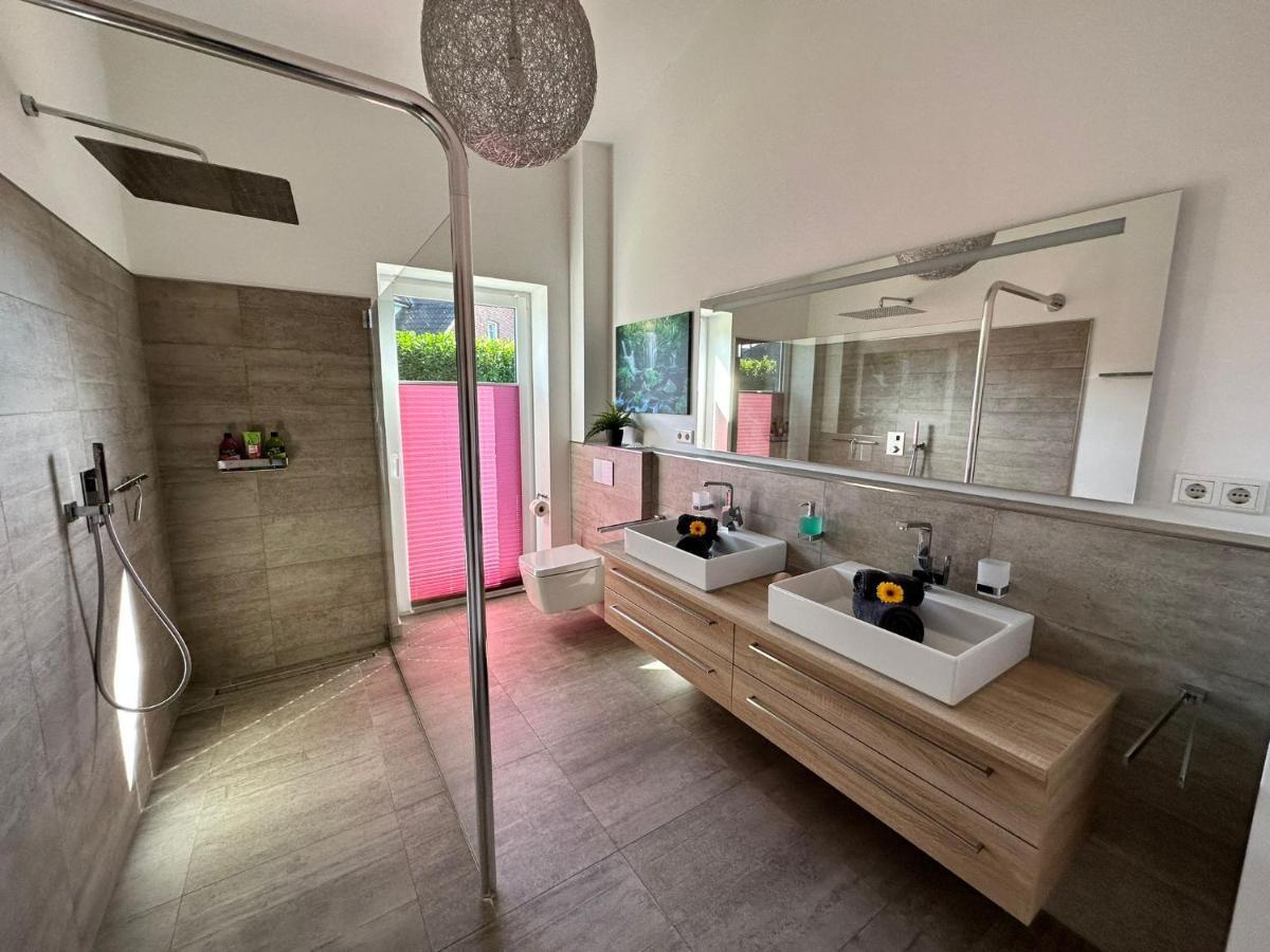 Idylisches Ferienhaus Edewecht Ngoại thất bức ảnh
